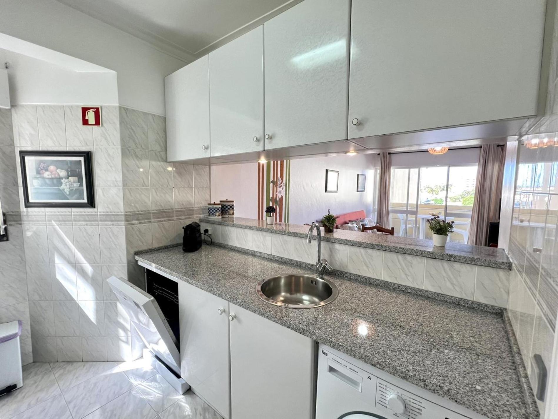 Albufeira Concept 2 With Pool By Homing Lejlighed Gale  Eksteriør billede
